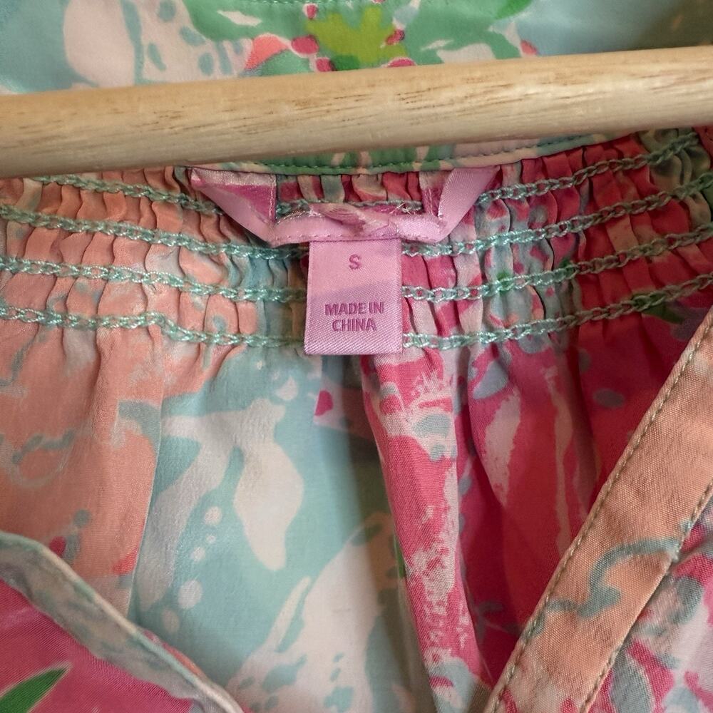 Lilly Pulitzer Medium Silk Sleeveless Top V Neck Bloom Tropical Beach Vacation - Picture 3 of 7